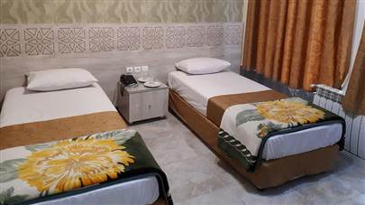 اتاق دو تخته تویین هتل مروارید تبریز اتاق دو تخته تویین هتل مروارید تبریز